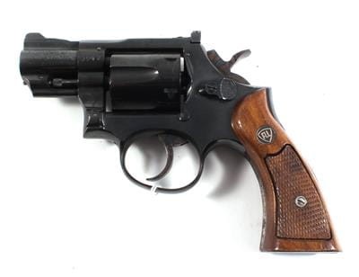 revolver-franchi-llama-1979779.jpg
